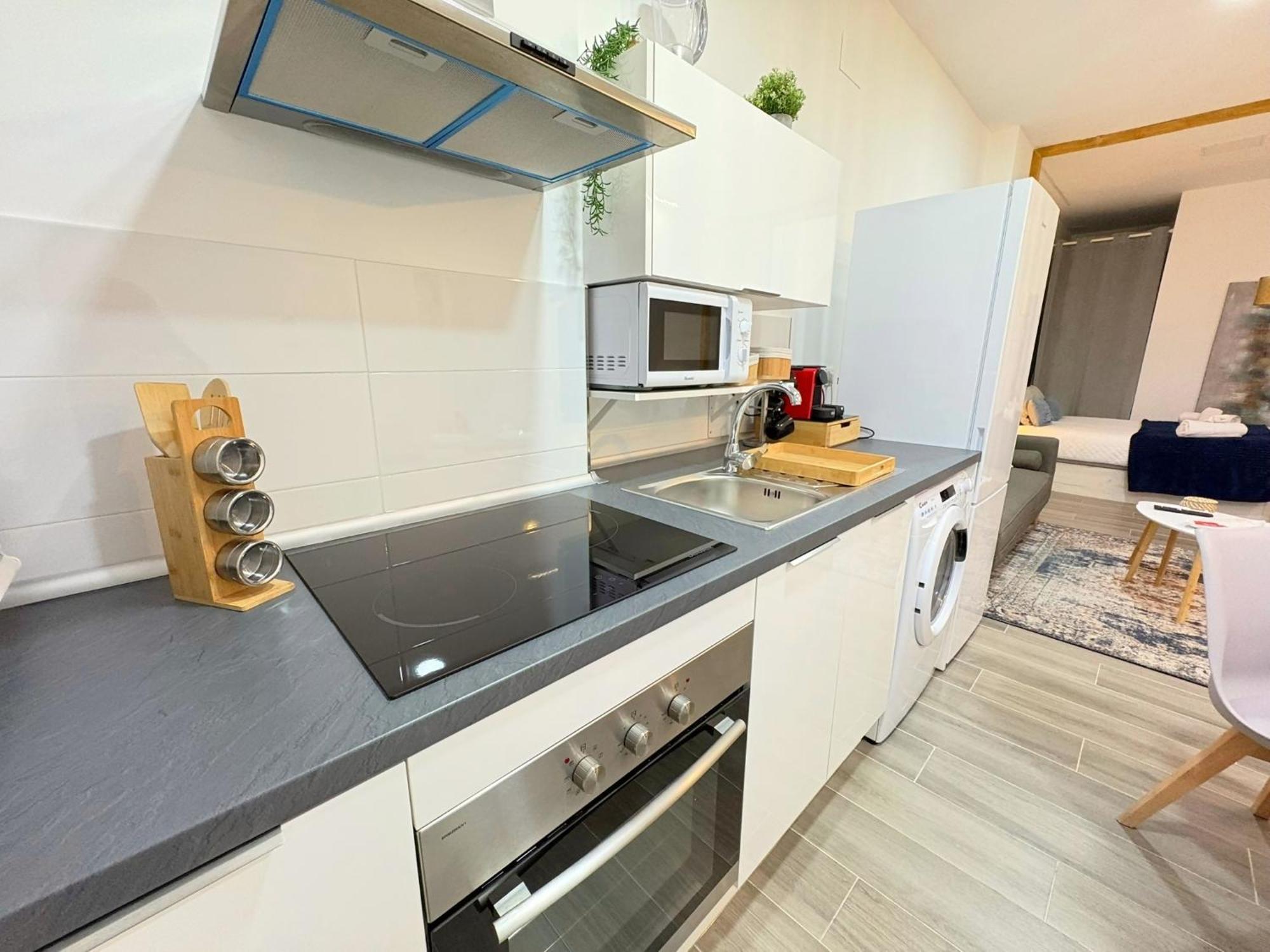Estudio Maria Zambrano A Pasos De La Estacion Appartement *