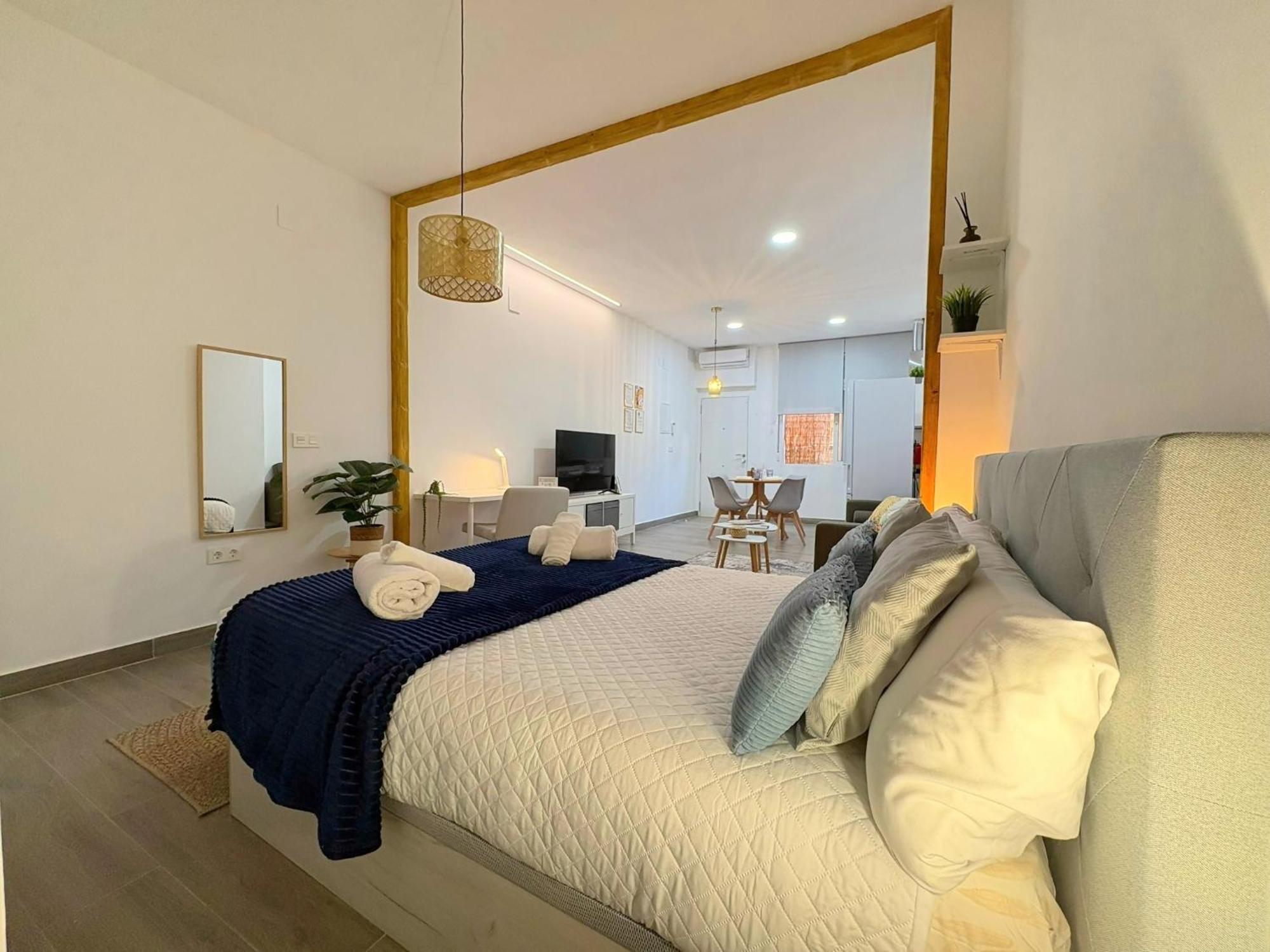 Estudio Maria Zambrano A Pasos De La Estacion Apartamento